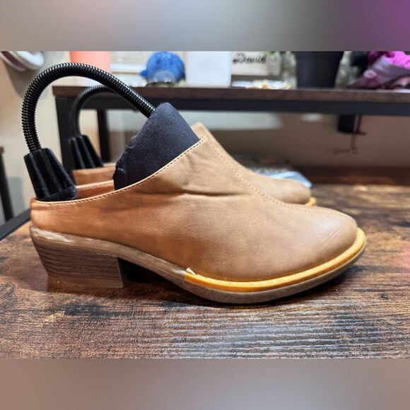 American Rag Tan Bootie slides size 8 - Picture 1 of 13